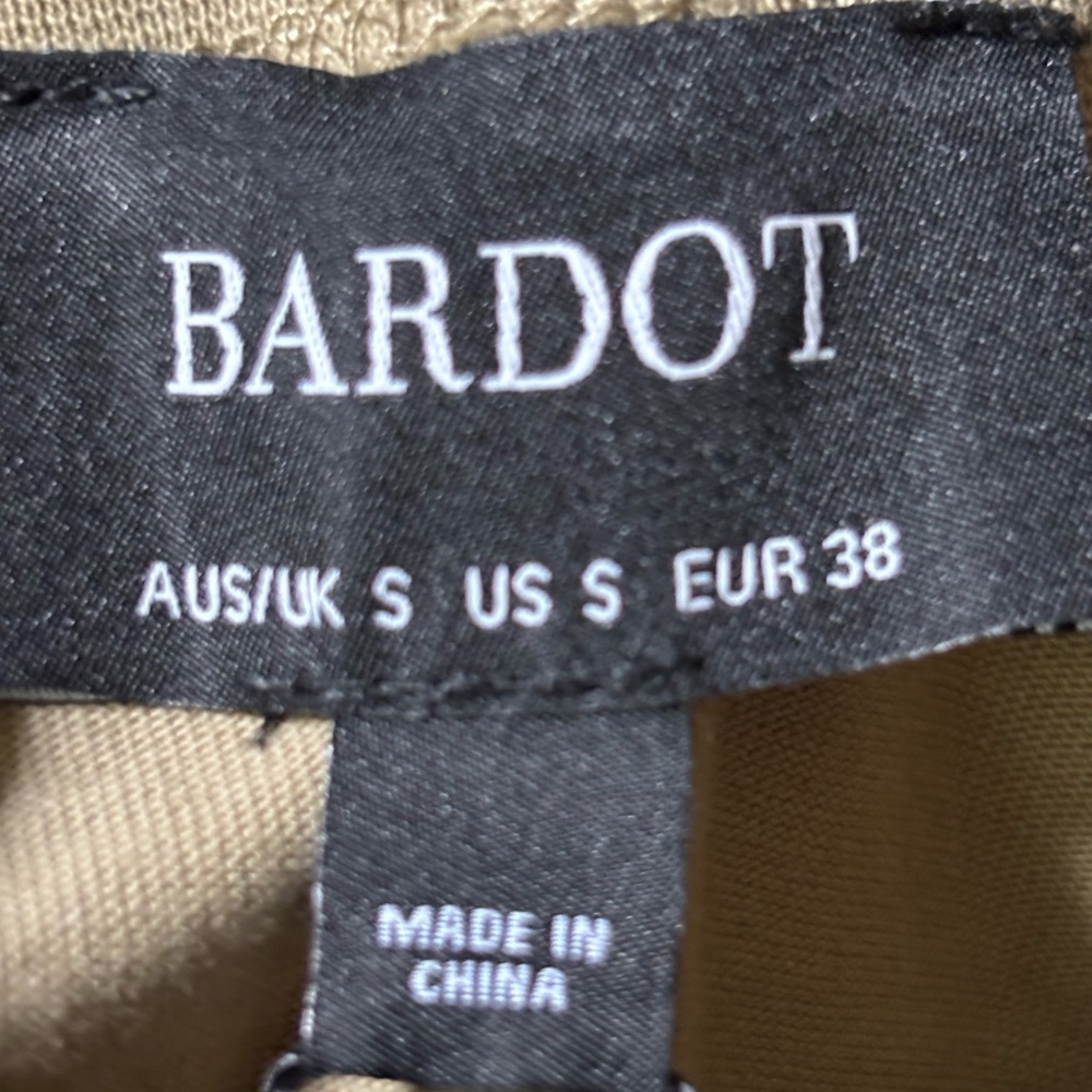 Bardot Khaki Short Sleeve dress NWT - Picture 12 of 12